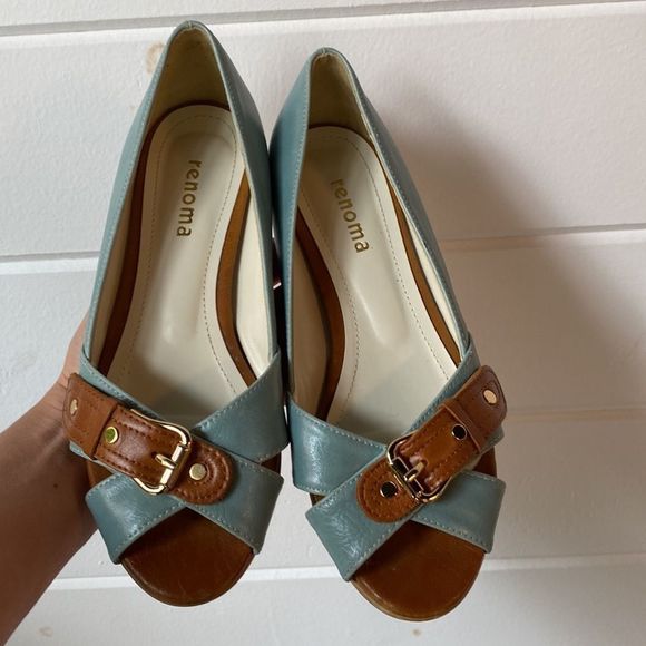 Kitten Heel Open Toe Shoe - Picture 2 of 11